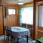 Asferiehus פלקפיורד